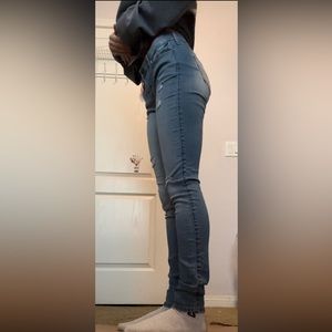 Hollister jeans
